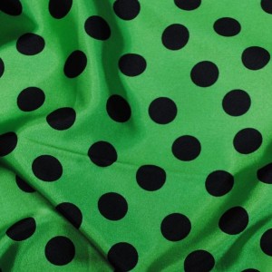 Ткань Атлас "Черные горохи на зеленом" i1187
